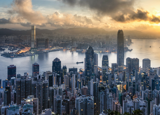 Why you should get a residence permit in Hong Kong:  benefits of living in the country