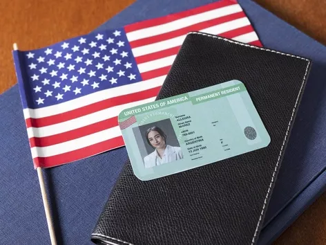 США ввели новый регистрационный сбор для участников лотереи Green Card: теперь заявка на участие в лотерее Diversity Visa (DV) стоит $1