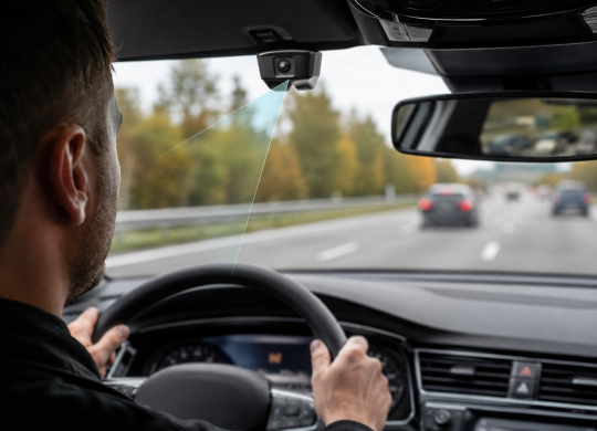 L'Europe met en place des caméras de surveillance obligatoires pour les conducteurs : de nouvelles règles pour les automobilistes