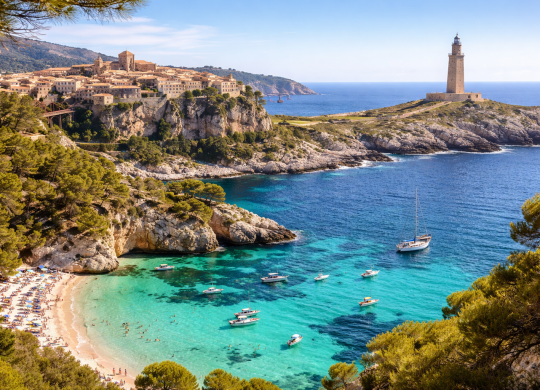 Куди поїхати в Іспанії: 5 найкращих місць для подорожі у 2026 році