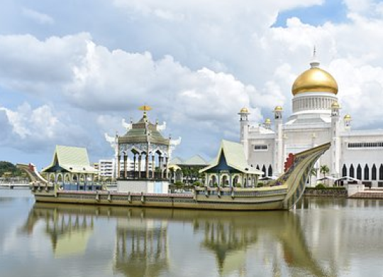 What to see for travelers in Brunei: features of entering the country