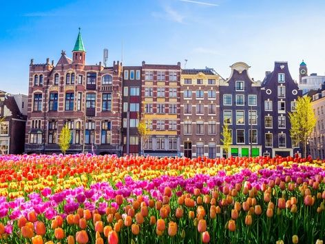 Spring trip 2023: top cities for an unforgettable weekend
