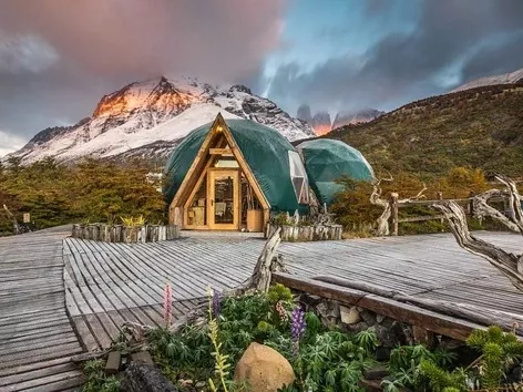 Los mejores destinos de glamping del mundo: ¿cómo pasar unas vacaciones cómodas en la naturaleza?