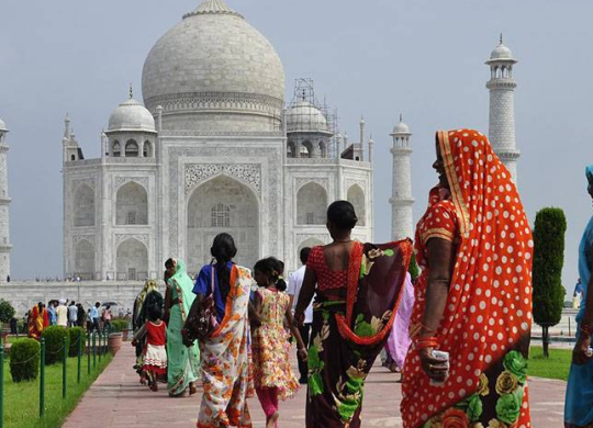 Wie man in Indien ein Studium absolviert: Visumverfahren, Stipendien und Praktika für Ausländer