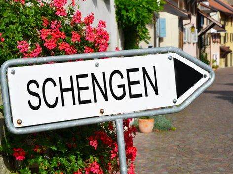 EES system: no more stamps in passports when entering the Schengen area