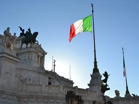 Jobs in Italy: quotas for work visas in Italy for 2025 have been increased, but stricter rules have also been introduced