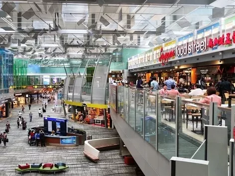 Top 10 de aeropuertos del mundo con los mejores restaurantes en las terminales