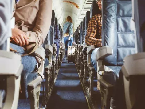 Як подолати страх перед польотом на літаку: 11 корисних порад від експертів