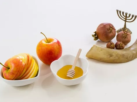 Roch Hachana 2025 : Guide complet du Nouvel An juif