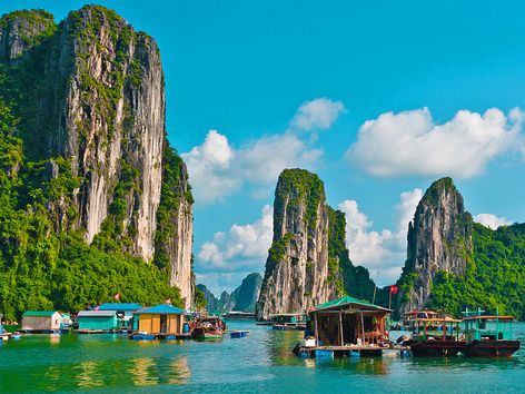 Vietnam: statistics of tourist flow in 2022 and forecasts for 2023