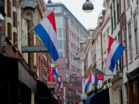 The Netherlands has changed the rules for residence permits granted on the basis of asylum, effective in 2026