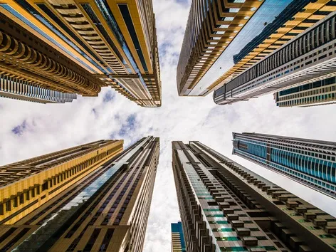Mercado imobiliário do Dubai deverá cair 38% em 2026: causas, preços e previsões