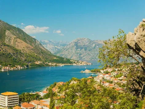 Férias na Montenegro: documentos, registo, etiqueta e outros pormenores para os turistas