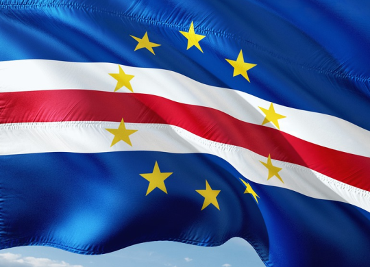 Medicine and health care in Cape Verde: insurance for foreigners and guidelines