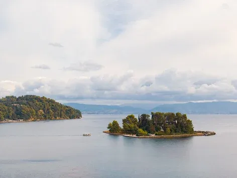 Безкоштовні острови у Швеції: як стати хранителем власного острова на рік?