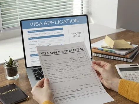 Changements en matière de visas en avril 2026 : nouveaux frais, données biométriques et exigences plus strictes aux États-Unis, dans l'Union européenne, au Canada et au Royaume-Uni