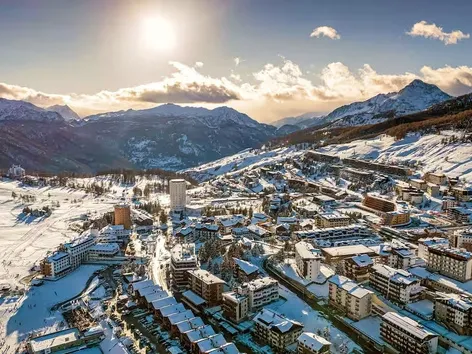 8 лучших бюджетных мест в Европе для катания на лыжах: где провести зимний отпуск выгодно и ярко?